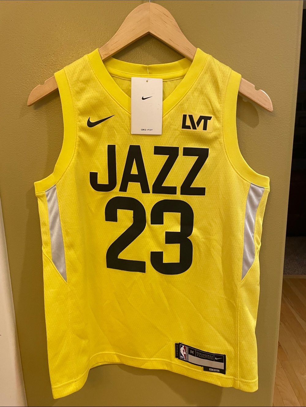 NWT Nike Utah Jazz #23 Markkanen Youth Basketball Jersey